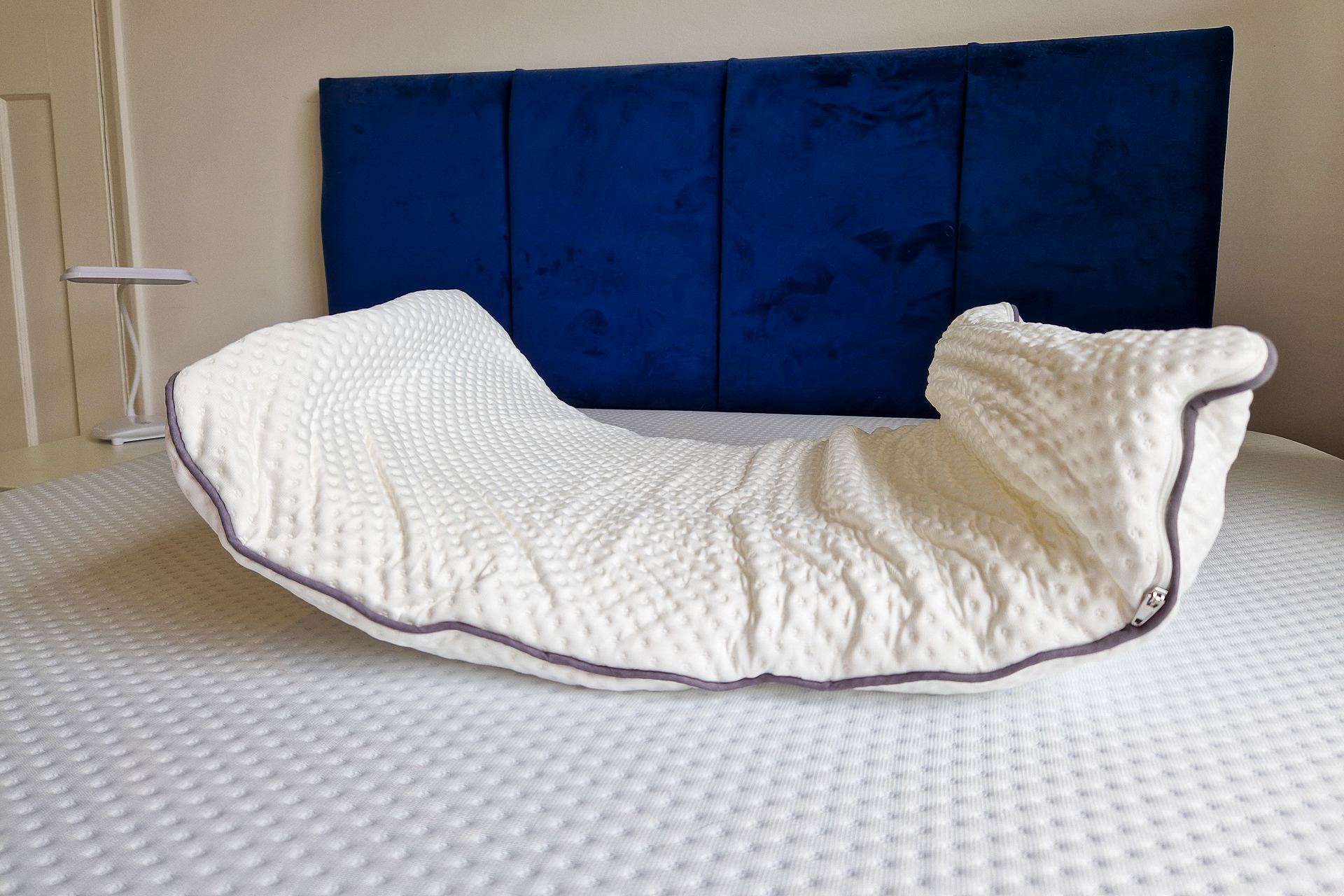 emma original pillow expanding